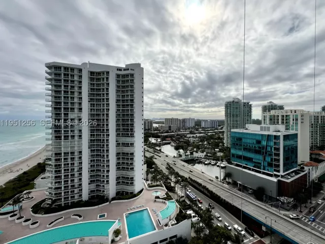 2-bedroom condo for rent in Sunny Isles Beach - 16699 Collins Ave 2109 - MondialRealty