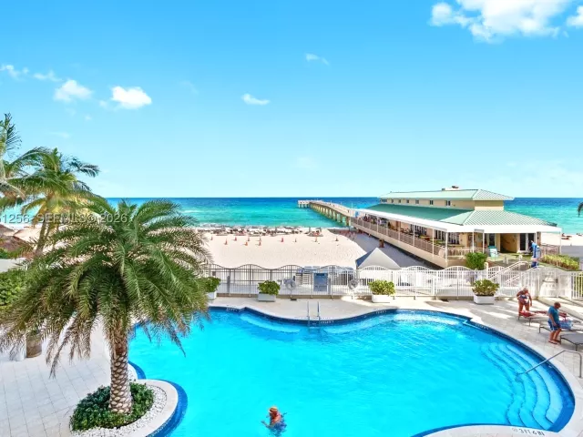 2-bedroom condo for rent in Sunny Isles Beach - 16699 Collins Ave 2109 - MondialRealty
