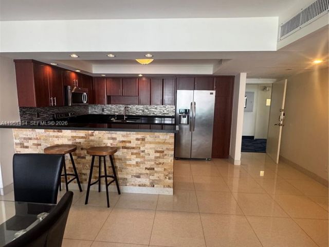 Apartment for rent  Unit #1427 - photo 7264381