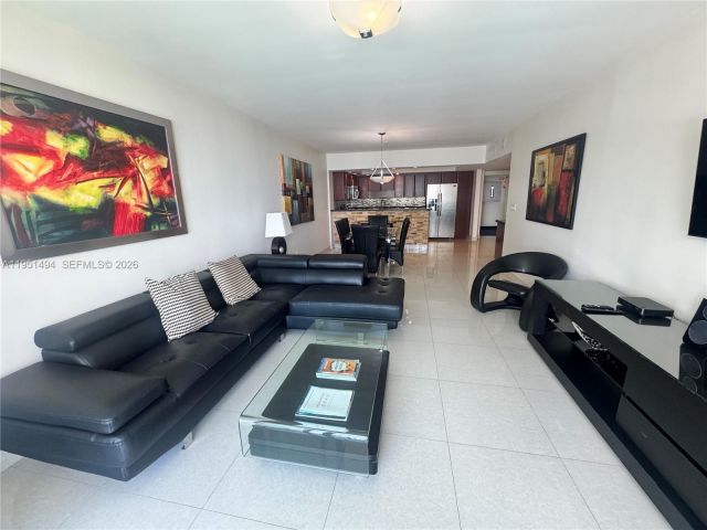 Apartment for rent  Unit #1427 - photo 7264384