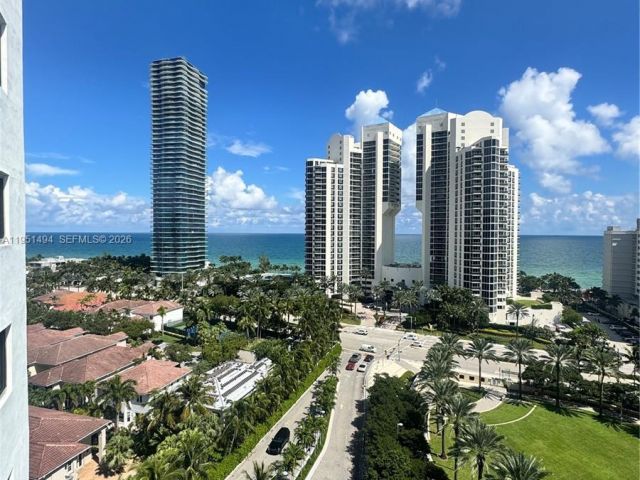 Apartment for rent  Unit #1427 - photo 7264388