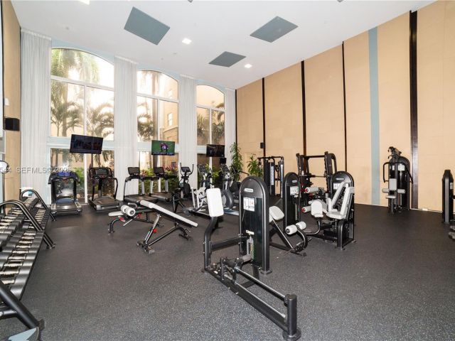 Apartment for rent  Unit #3404 - photo 7450254