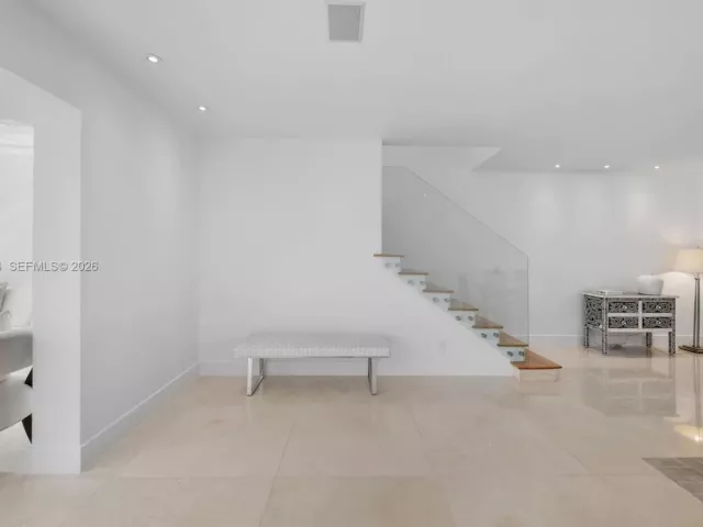 4-bedroom home for rent in Coral Gables - 1430 N Baracoa Ave - MondialRealty