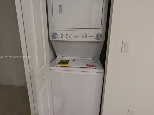 3-bedroom home for rent in Homestead - 28661 SW 132nd Pl - MondialRealty