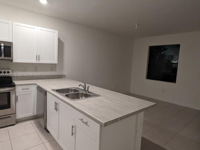 3-bedroom home for rent in Homestead - 28661 SW 132nd Pl - MondialRealty