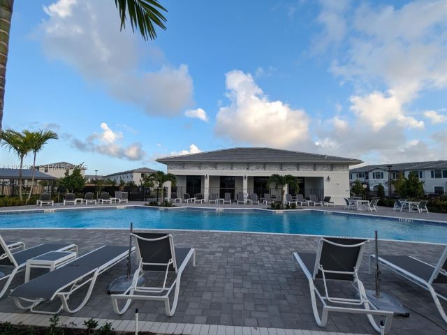 3-bedroom home for rent in Homestead - 28661 SW 132nd Pl - MondialRealty