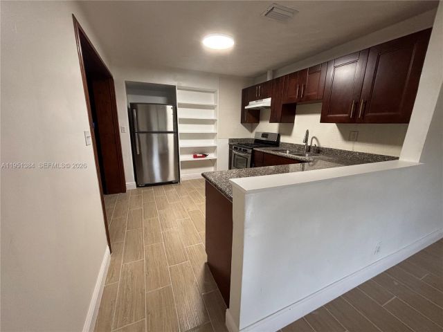 Home for rent at 2510 NE 9th Ter - photo 7429694