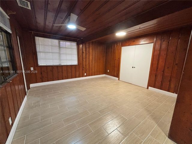 Home for rent at 2510 NE 9th Ter - photo 7429706