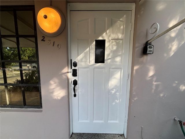 Home for rent at 2510 NE 9th Ter - photo 7429710