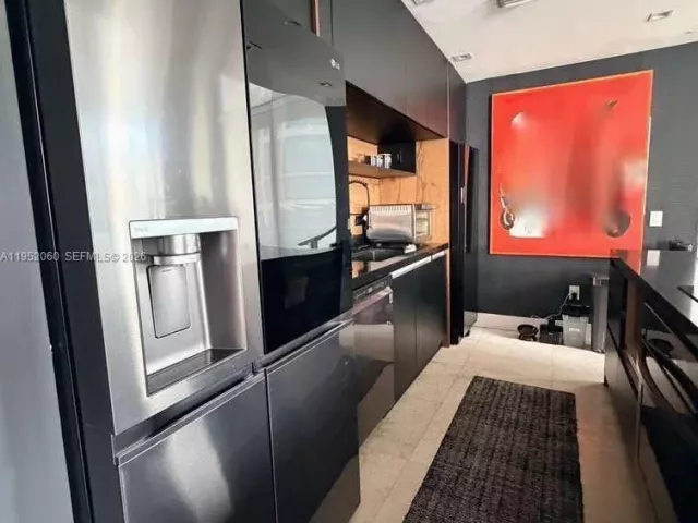 1-bedroom condo for sale in Miami - 1050 Brickell Ave 222 - MondialRealty