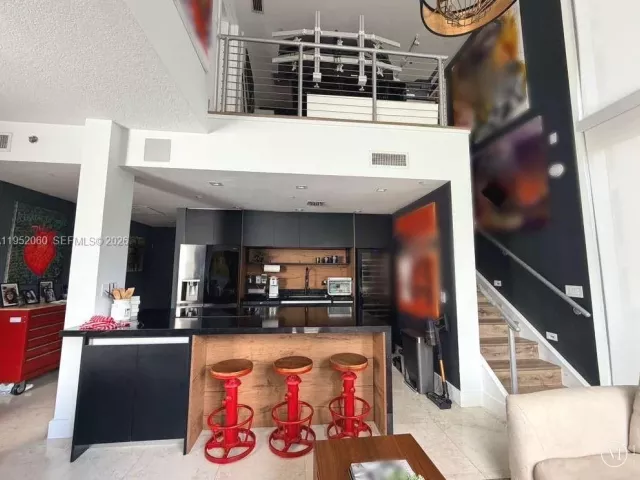 1-bedroom condo for sale in Miami - 1050 Brickell Ave 222 - MondialRealty