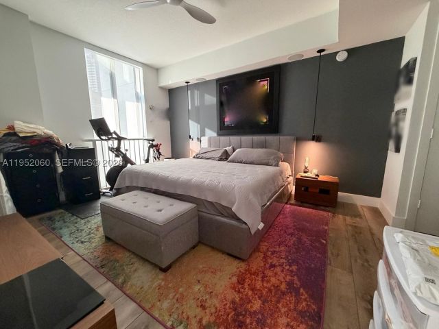 1-bedroom condo for sale in Miami - 1050 Brickell Ave 222 - MondialRealty