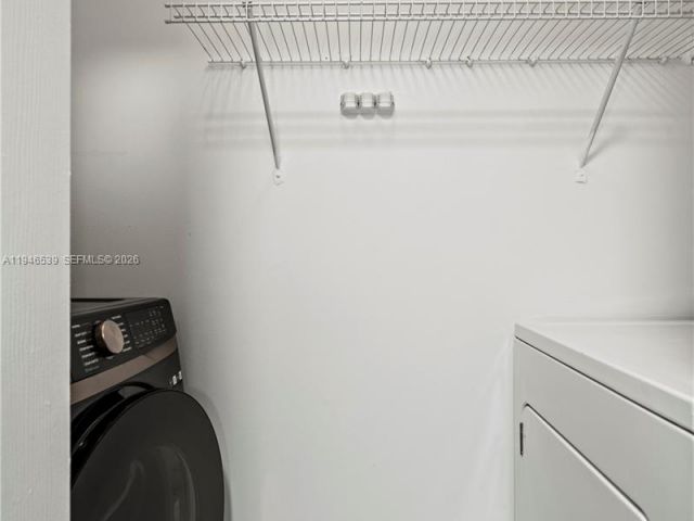 Apartment for sale  Unit #1210 - photo 7283763