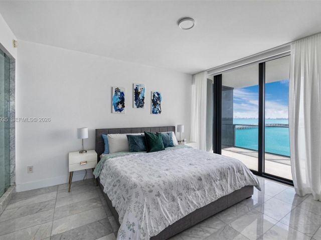 Apartment for sale  Unit #1701 - photo 7264446