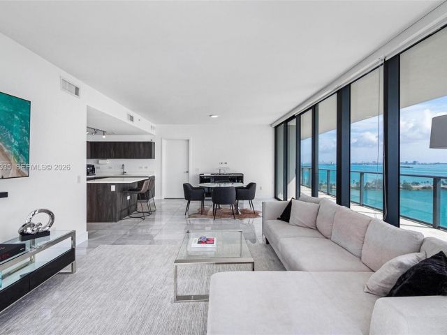 Apartment for sale  Unit #1701 - photo 7264454