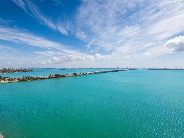 Apartment for sale  Unit #1701 - photo 7264457