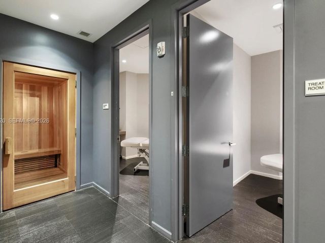 Apartment for rent  Unit #2504 - photo 7509704