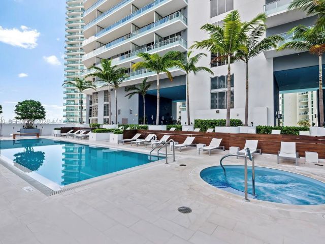 Apartment for rent  Unit #2504 - photo 7509706