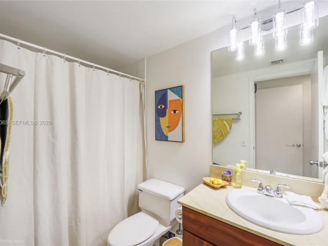 Apartment for rent  Unit #404 - photo 7288304