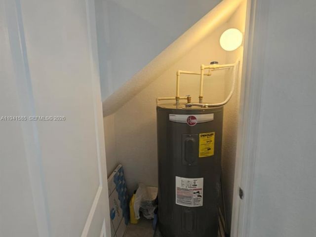 Home for rent at 2944 NW 180th St 2944 - photo 7429490