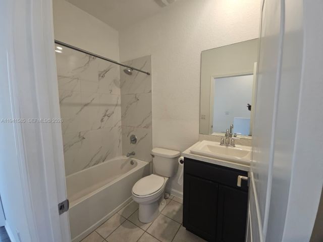 Home for rent at 2944 NW 180th St 2944 - photo 7429506