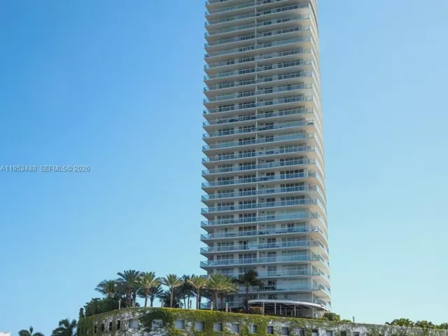 2-bedroom condo for rent in Miami Beach - 450 Alton Rd 2810 - MondialRealty