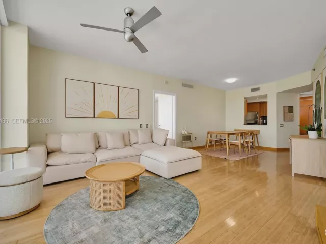 2-bedroom condo for rent in Miami Beach - 450 Alton Rd 2810 - MondialRealty