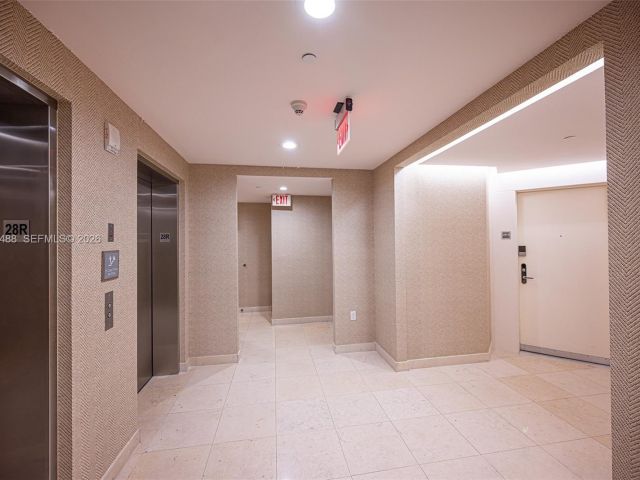 Apartment for rent  Unit #2810 - photo 7263451