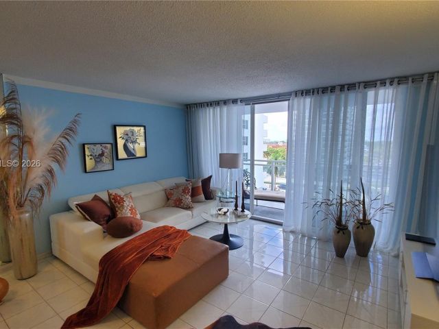 Apartment for sale  Unit #401 - photo 7442515