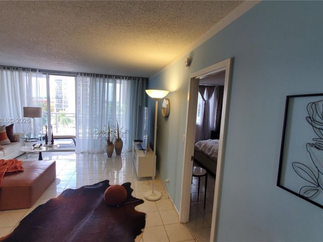 Apartment for sale  Unit #401 - photo 7442520