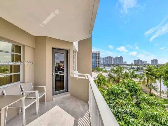 2-bedroom condo for sale in Hallandale Beach - 1965 S Ocean Dr 4S - MondialRealty