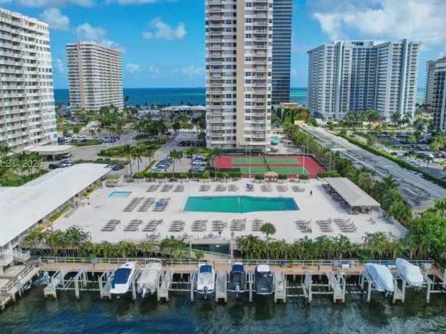 2-bedroom condo for sale in Hallandale Beach - 1965 S Ocean Dr 4S - MondialRealty