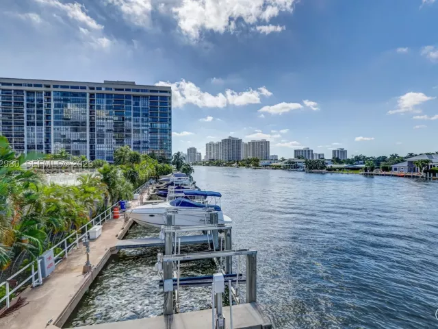 2-bedroom condo for sale in Hallandale Beach - 1965 S Ocean Dr 4S - MondialRealty