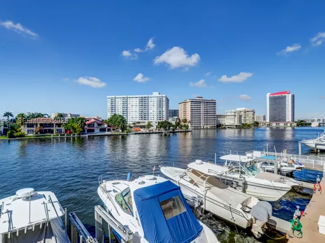 2-bedroom condo for sale in Hallandale Beach - 1965 S Ocean Dr 4S - MondialRealty