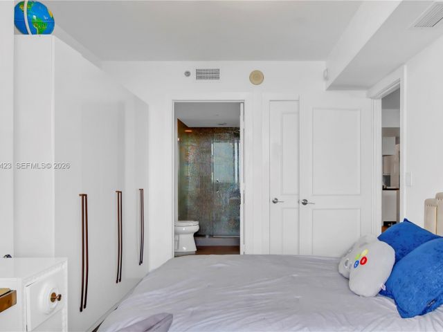 Apartment for sale  Unit #2208 - photo 7264723