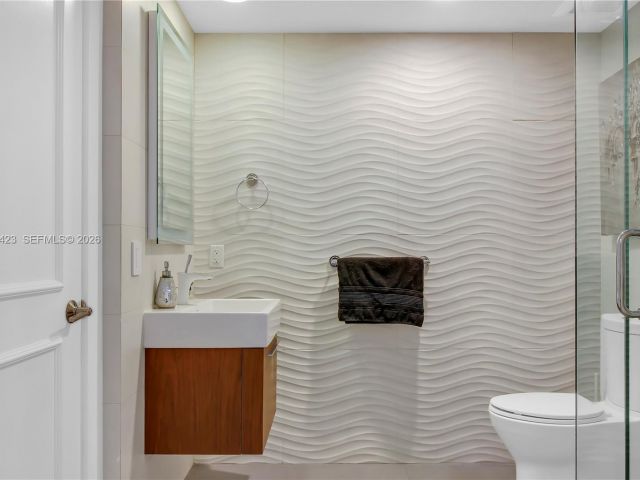 Apartment for sale  Unit #2208 - photo 7264724