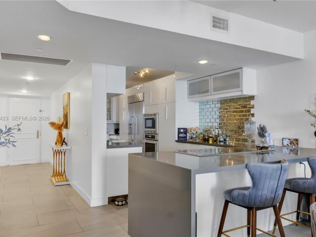 Apartment for sale  Unit #2208 - photo 7264729