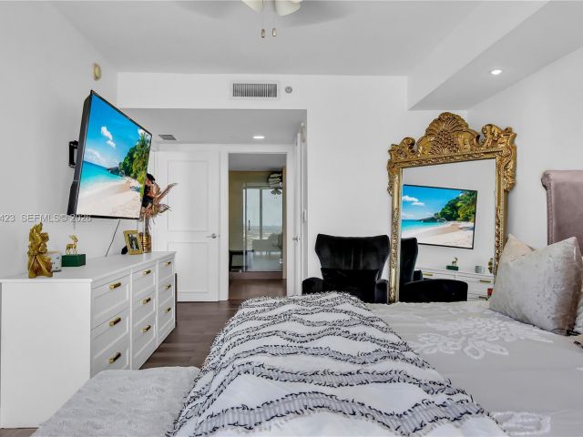 Apartment for sale  Unit #2208 - photo 7264733