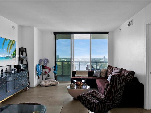 Apartment for sale  Unit #2208 - photo 7264736