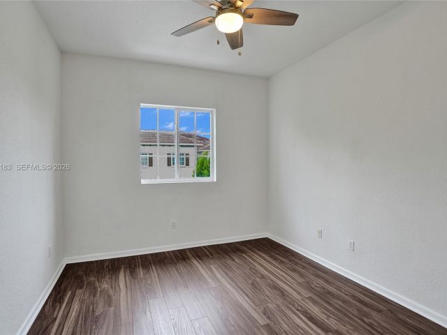 Home for sale at 358 SE 1st Way - photo 7285071