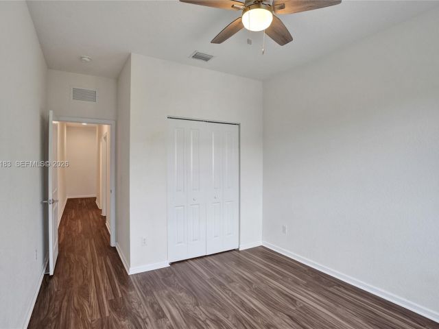 Home for sale at 358 SE 1st Way - photo 7285073