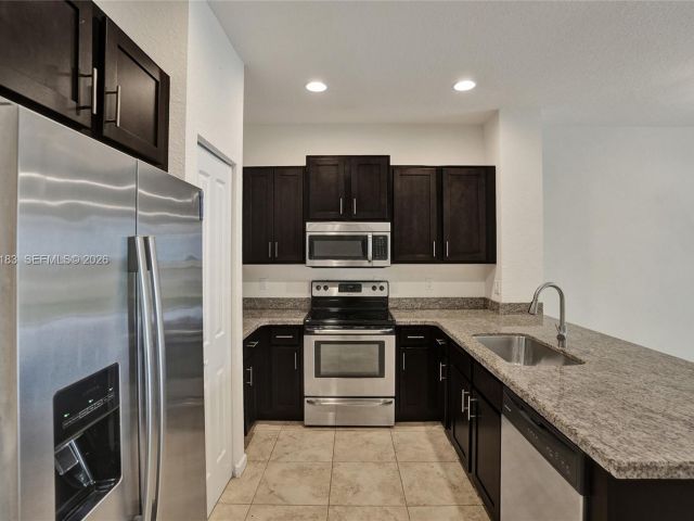 Home for sale at 358 SE 1st Way - photo 7285074