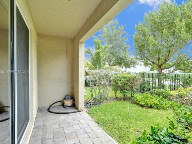 Home for sale at 358 SE 1st Way - photo 7285079