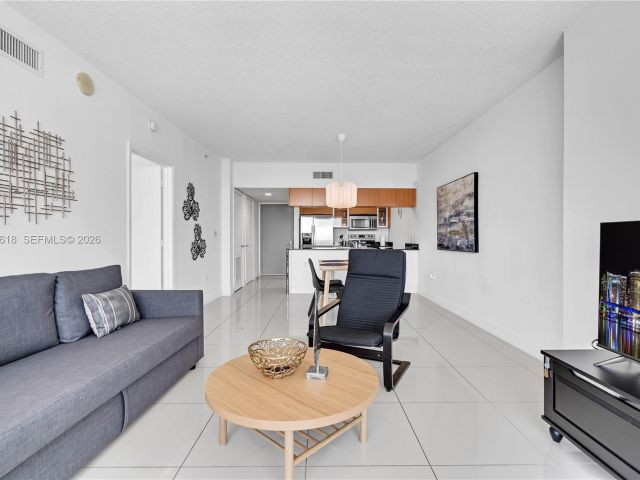 Apartment for rent  Unit #5310 - photo 7264423