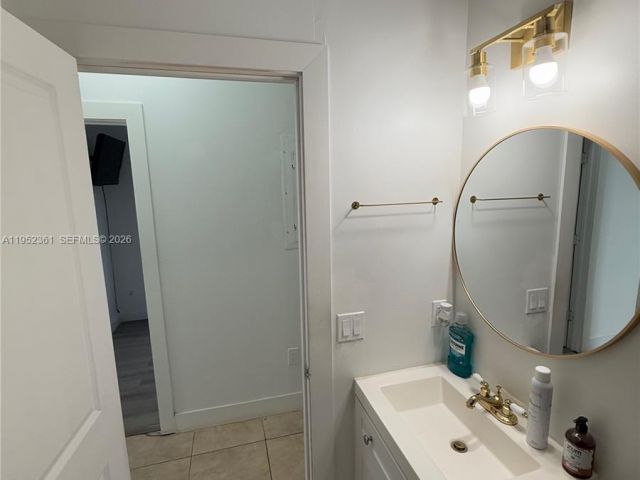 3-bedroom home for sale in Miami - 12202 SW 216th St - MondialRealty