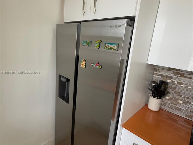 3-bedroom home for sale in Miami - 12202 SW 216th St - MondialRealty