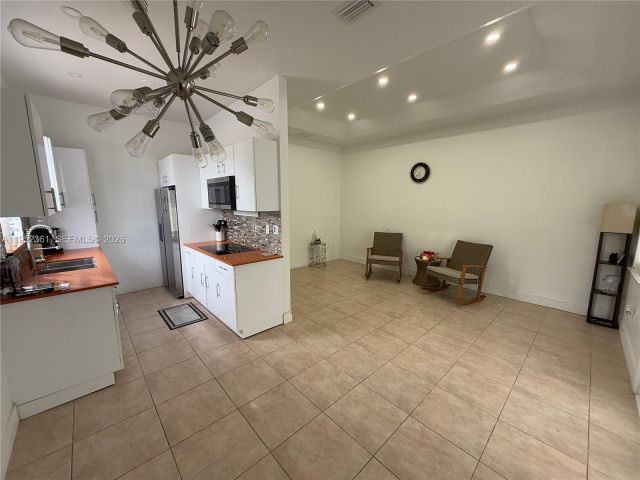 3-bedroom home for sale in Miami - 12202 SW 216th St - MondialRealty