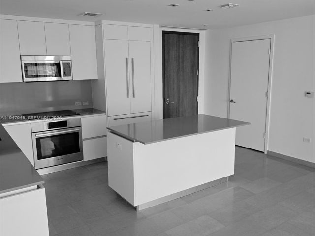 Apartment for sale  Unit #2110 - photo 7263492