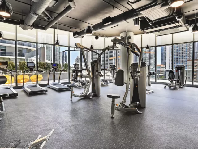 2-bedroom condo for sale in Miami - 45 SW 9th St 1806 - MondialRealty