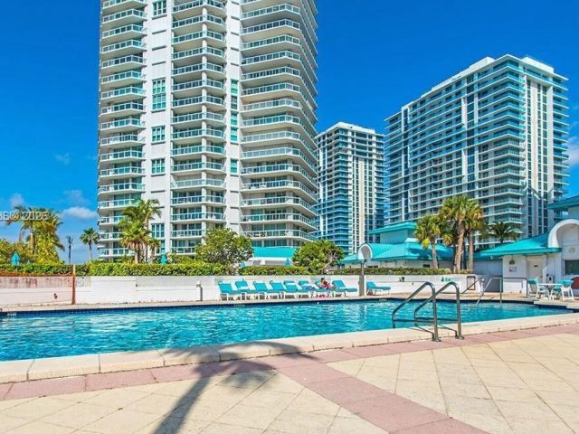 Apartment for rent  Unit #2143 - photo 7264416